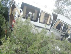 Tortum’da trafik kazası: 19 yaralı 