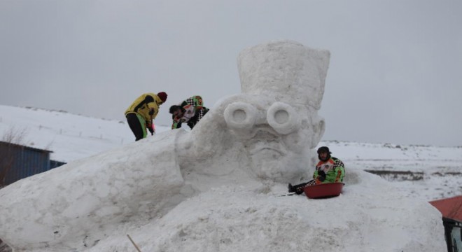 150 ton kardan Atatürk’ün heykeli yapılıyor