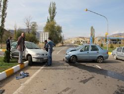 Oltu’da trafik kazası: 1 ölü
