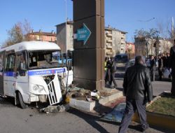 Yenişehir’de trafik kazası: 8 yaralı 