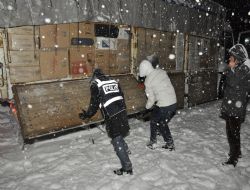 Kar altında kaçakçılık operasyonu