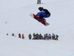Palandöken’de snowboard fırtınası