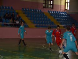 Gençlerden Futsallı kutlama
