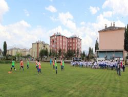 Aziziye’den Futbol Okulu