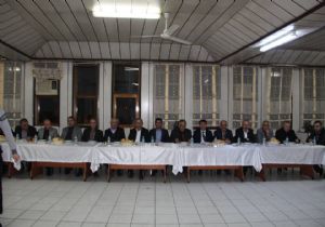 AK Partililer birlik yemeğinde buluştu