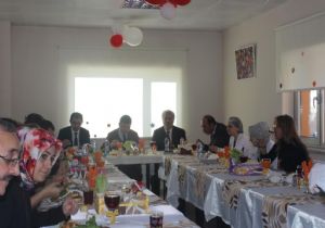 Erzurum’da ‘Küçük Hanımlar Mutfakta’ Projesi