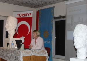 Gaffarova, Kırım Türkleri’ni anlattı