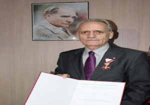 Prof. Dr. Özbek’e bilimsel vefa