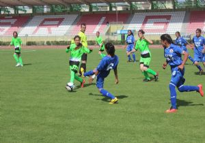 Yıldız Kızlar Türkiye Futbol Şampiyonası başladı
