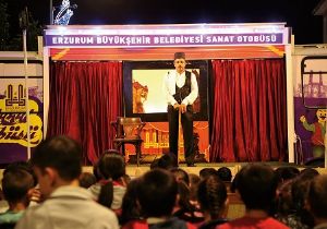 Erzurum Ramazan Gecelerinde Tiyatro damgası