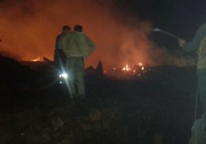 Tortum Ziyaretli’de 19 ev yandı
