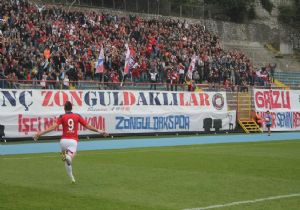 Kömürspor-Altay  maçında tribünler karıştı
