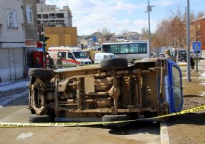 Askeri araç ile otobüs çarpıştı: 6 yaralı