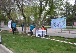 Erzurumlu Gençler yönünü buluyor