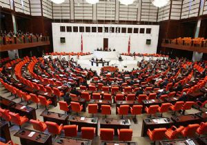AK Parti dokunulmazlık teklifini Meclise sundu