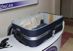 Yolcu valizinden 3 kilo eroin çıktı