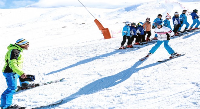 6 bin çocuğa kayak eğitimi verilecek
