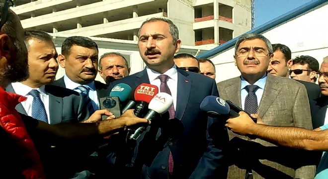 Adalet Bakanı Gül den personel müjdesi
