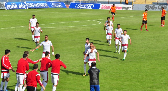 Adanaspor son dakika golüyle kazandı