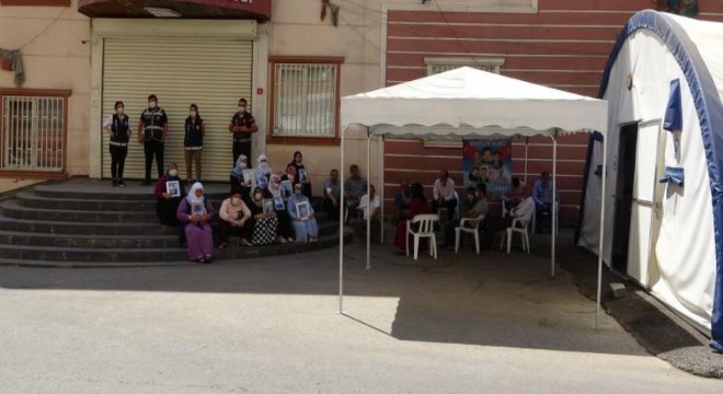 Ailelerin HDP önündeki direnişi devam ediyor