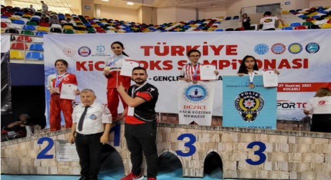 Aktürk Kickboks da 4. kez Türkiye şampiyonu oldu