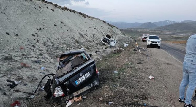 Artvin yolunda trafik kazası: 1 ölü, 6 yaralı