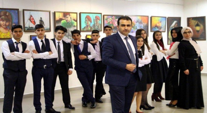 Atatürk Liselilerin eserleri büyüledi