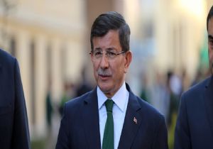 Davutoğlu ndan Bayırbucak Türkmenlerine Destek 