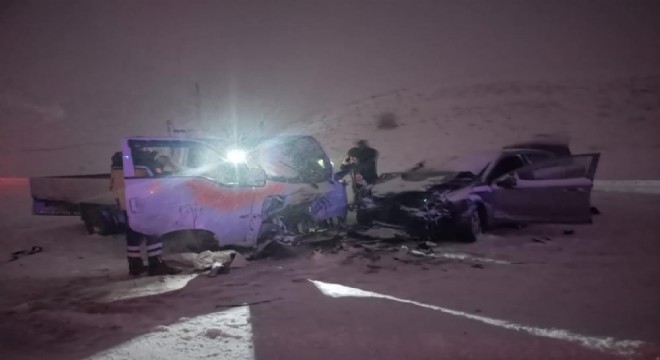 Bingöl yolunda feci kaza: 1 ölü, 6 yaralı