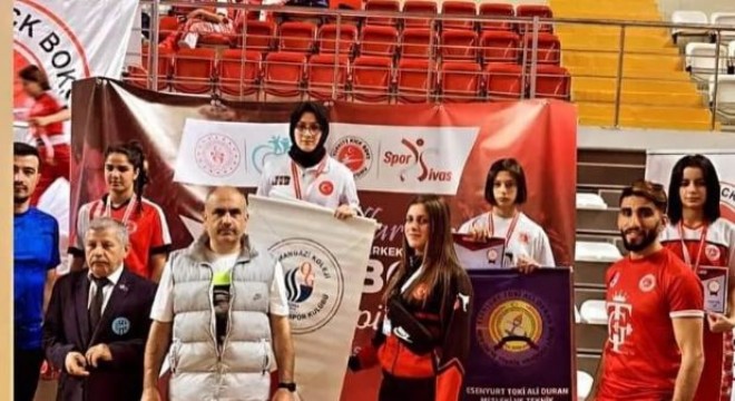 Büşra Savaş Türkiye şampiyonu oldu