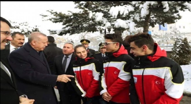 Cumhurbaşkanı Erdoğan Akar’ı kutladı