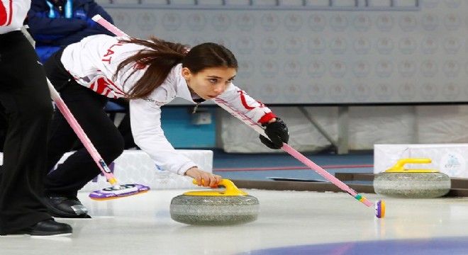 Curling Kızlarda Türkiye Grup lideri