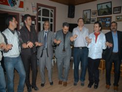 Dadaşlar, Aşıklarla coştu