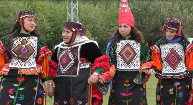 Damallı kadınlar Türkmen geleneğini yaşatıyor