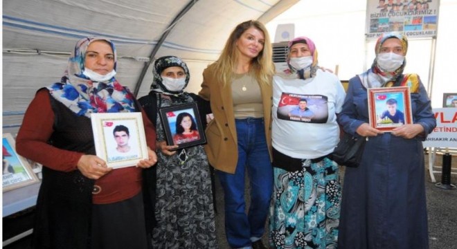 Diyarbakır annelerinin mücadelesi kitap haline getirildi