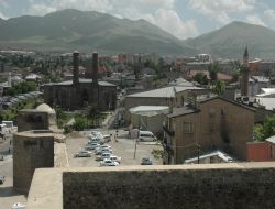 Cami’üt Tevarih’te Erzurum  damgası