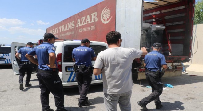 Erzincan yolunda kaçak göçmen operasyonu