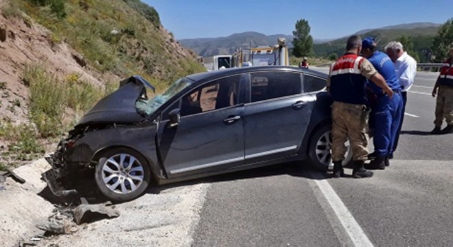 Erzincan yolunda trafik kazası: 1 ölü