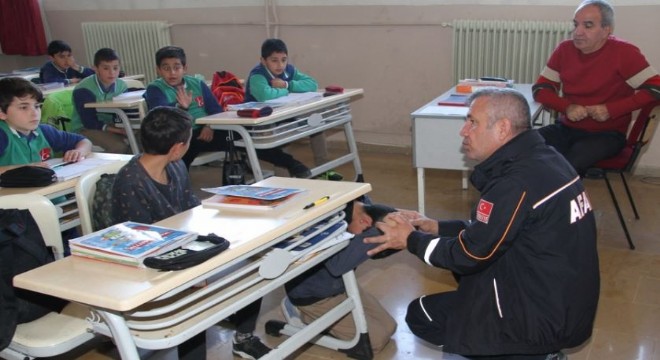 Erzurum AFAD’tan öğrencilere tatbikatlı eğitim