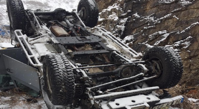 Erzurum a göreve gelen polis aracı kaza yaptı