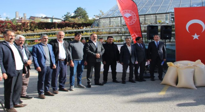 Erzurum’da Çiftçilere tohum desteği