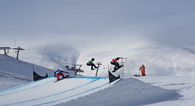 Erzurum da FIS Snowboard Dünya Kupası heyecanı