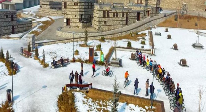 Erzurum’da Snow Downhill etkinliği