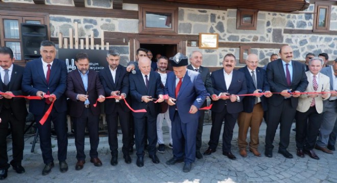 Erzurum’da  Türk-Ermeni İlişkileri Merkezi  açıldı