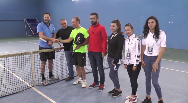Erzurum’da tenis heyecanı