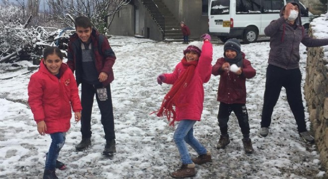 Erzurum’da okullar tatil