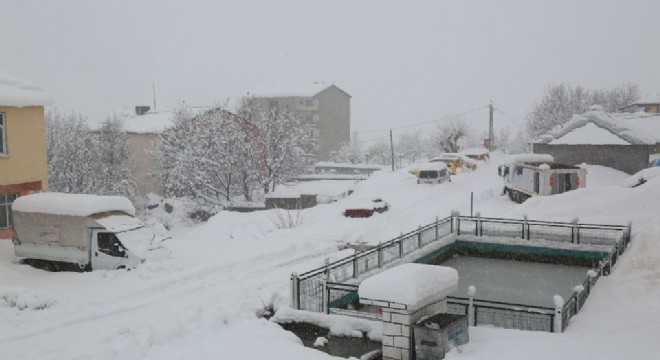 Erzurum’un kar hasreti sürüyor
