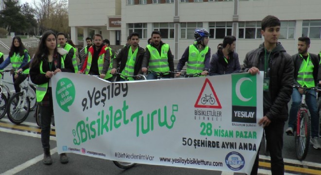 Erzurumlu gençler tarihi mekanlara pedalladı