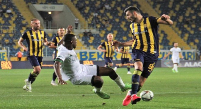 FF 1. Lig: Ankaragücü: 0 - Kocaelispor: 0