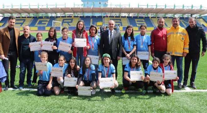 Futbol grup müsabakalarında Erzurum başarısı